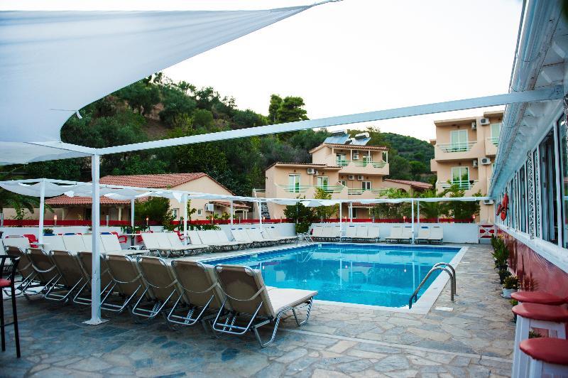 Roulla Studios & Apartments Platanias  Buitenkant foto